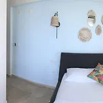 Smyrna Bed and Breakfast Κας