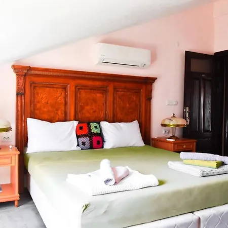 Bed & Breakfast Smyrna 3*
