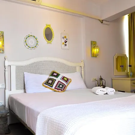 Smyrna Bed & Breakfast Kas
