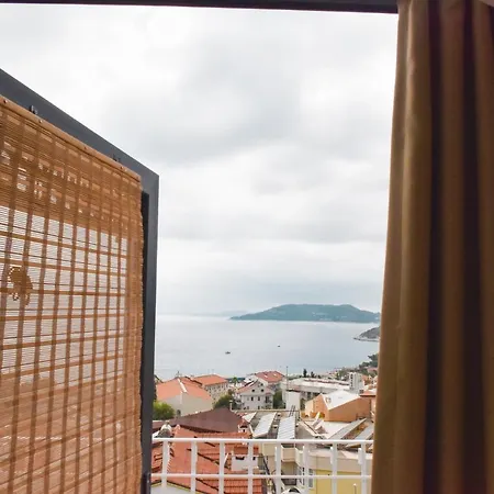 Smyrna Oda ve Kahvaltı Kaş