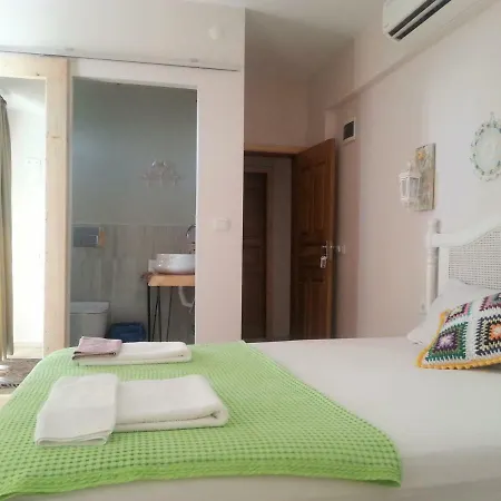 Bed & Breakfast Smyrna 3*
