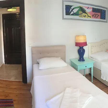 Smyrna Bed & Breakfast 3*