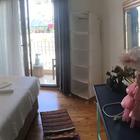 Bed & Breakfast Smyrna 3*